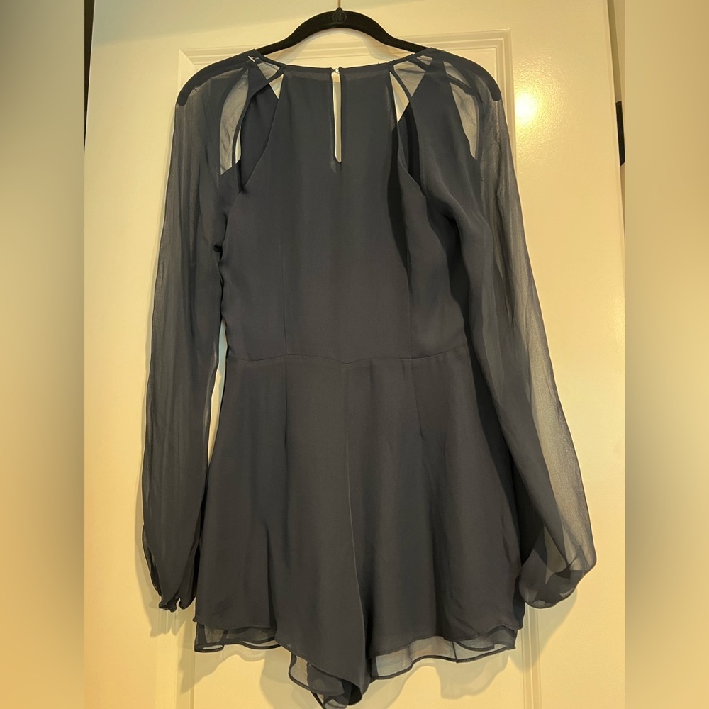 Navy Astra Cut Out Romper. NWT Size XS. - Picture 4 of 5